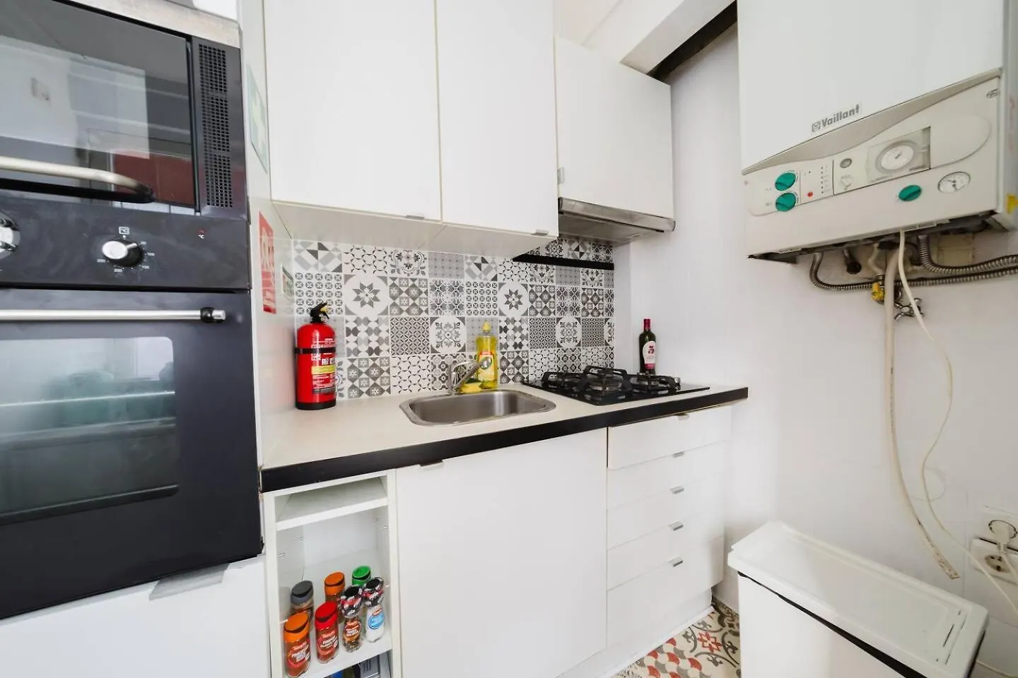 Apartment Ferienwohnung Group-Friendly 4Br Lisbon Duplex Castle View