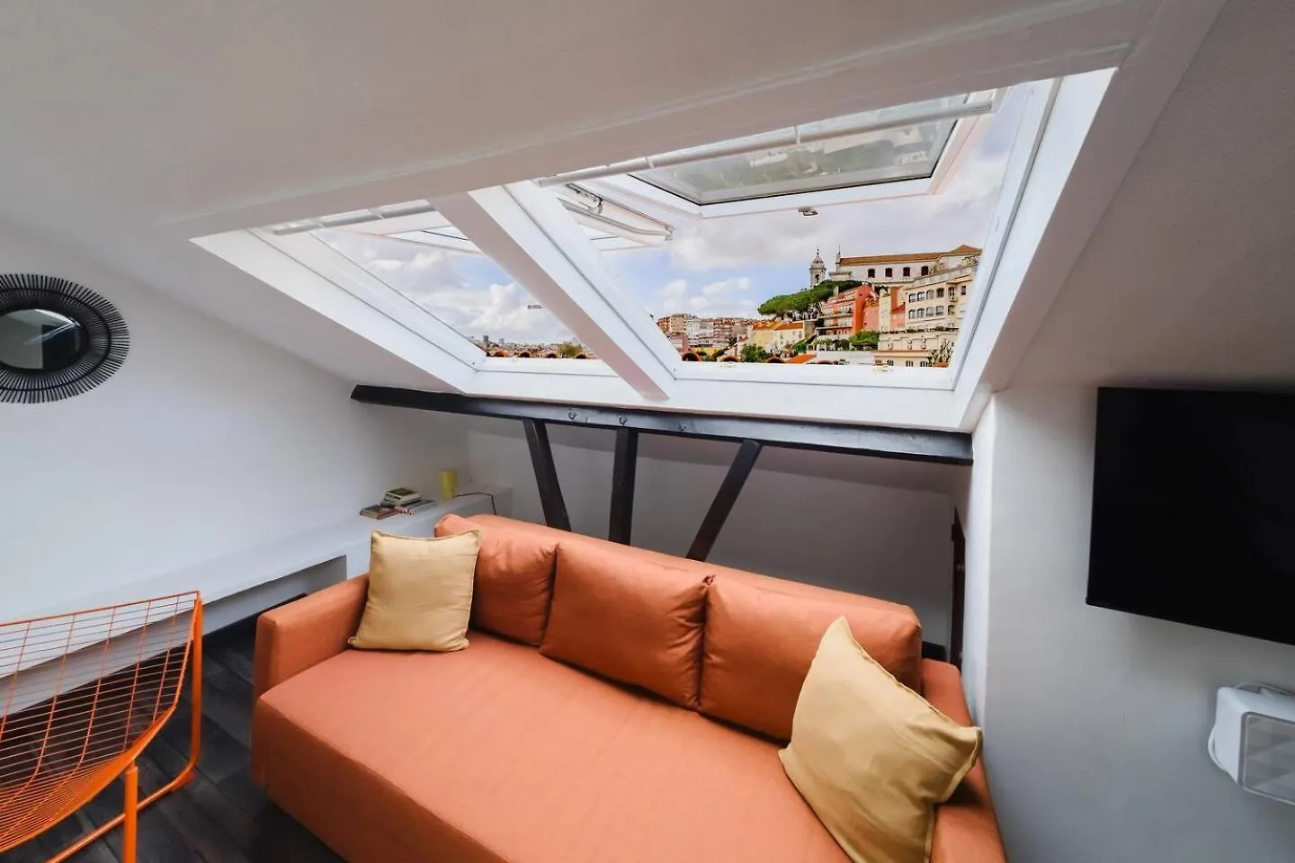 Ferienwohnung Group-Friendly 4Br Lisbon Duplex Castle View Portugal