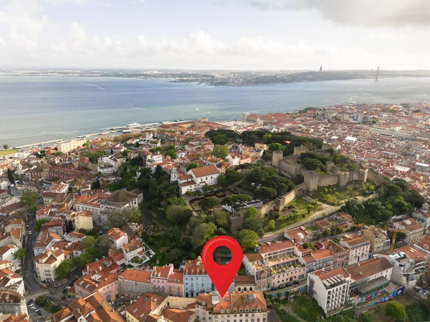 Group-Friendly 4Br Lisbon Duplex Castle View公寓 葡萄牙