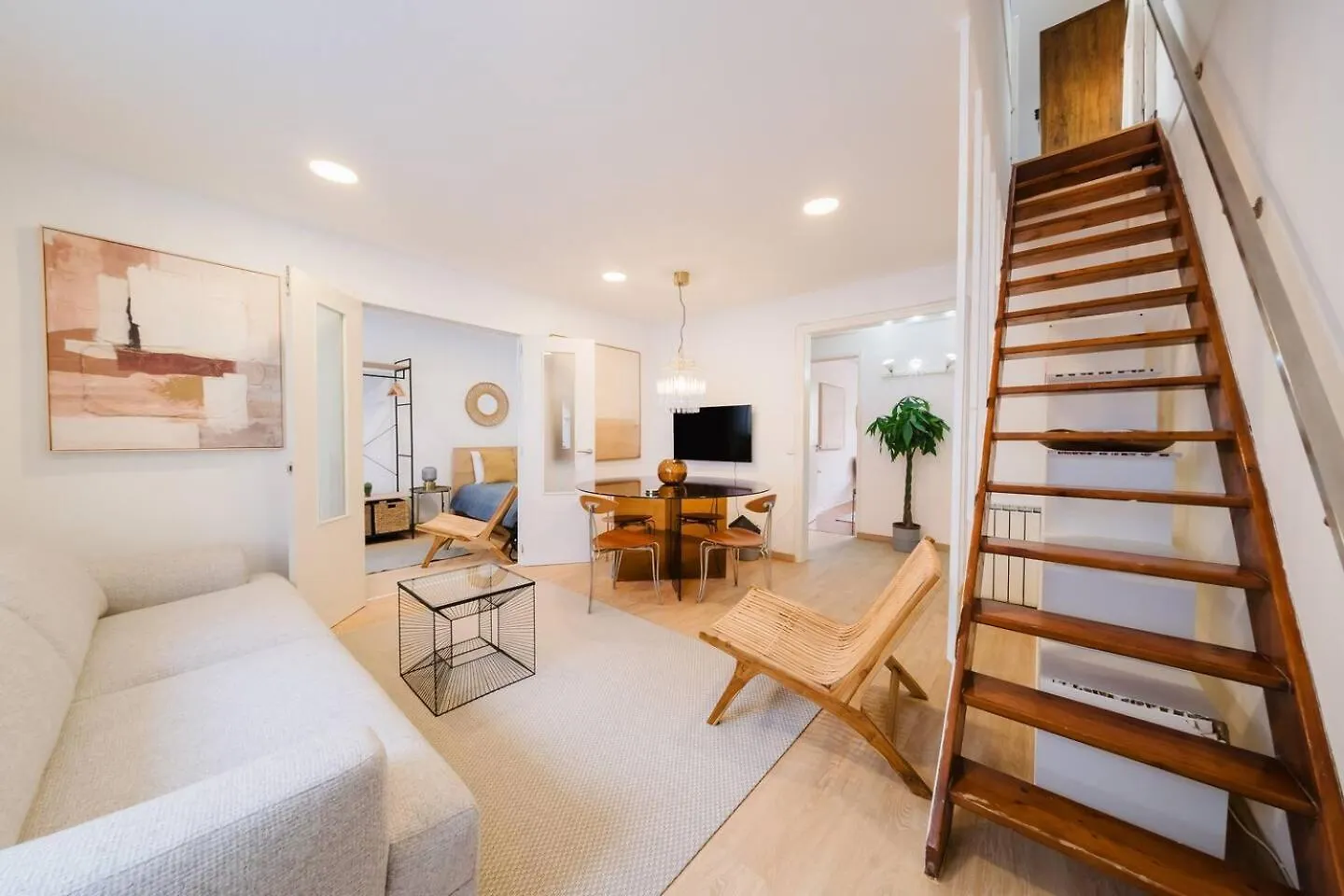 Group-Friendly 4Br Lisbon Duplex Castle View公寓